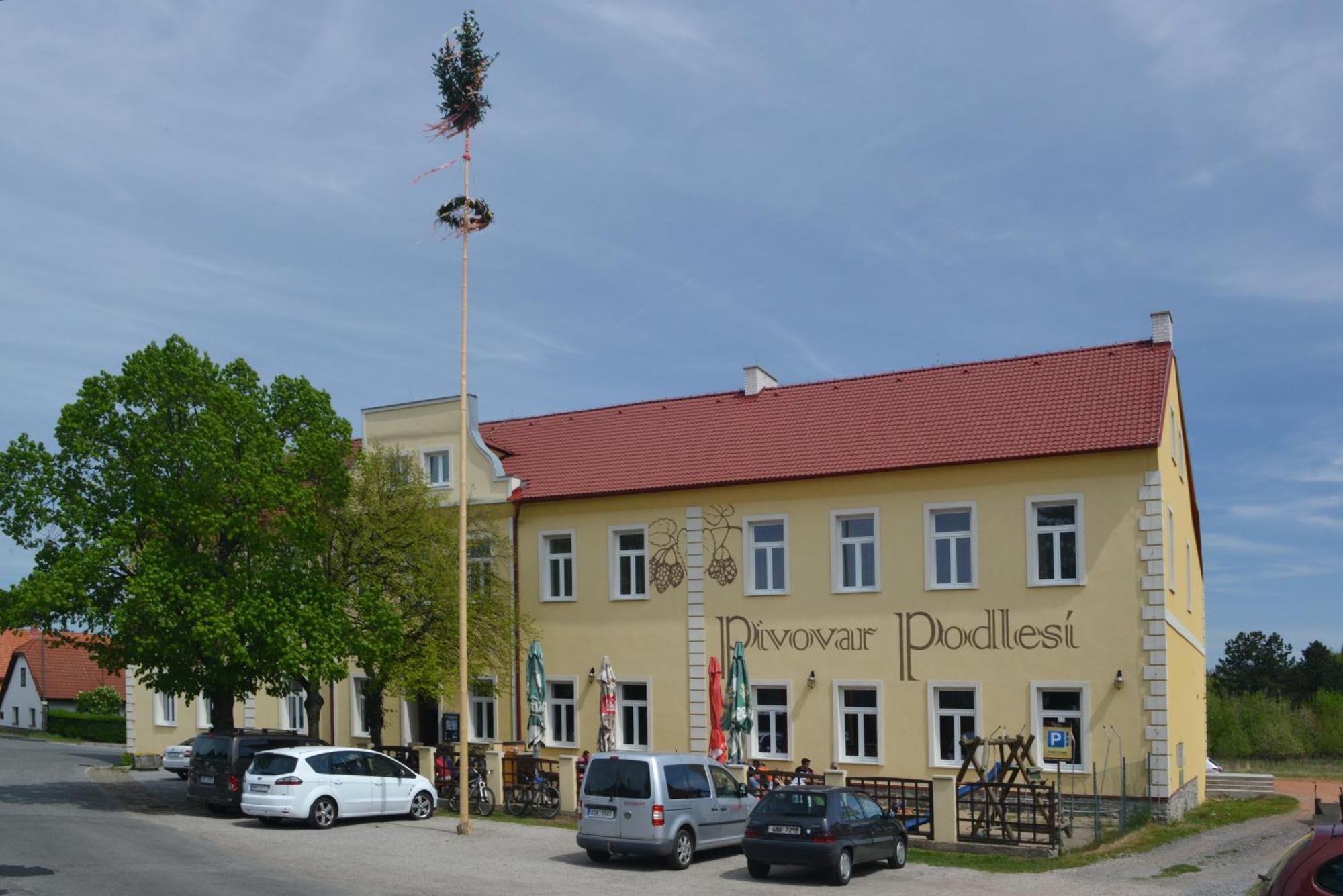 Penzion Pivovar Podlesi Pribram Exterior photo